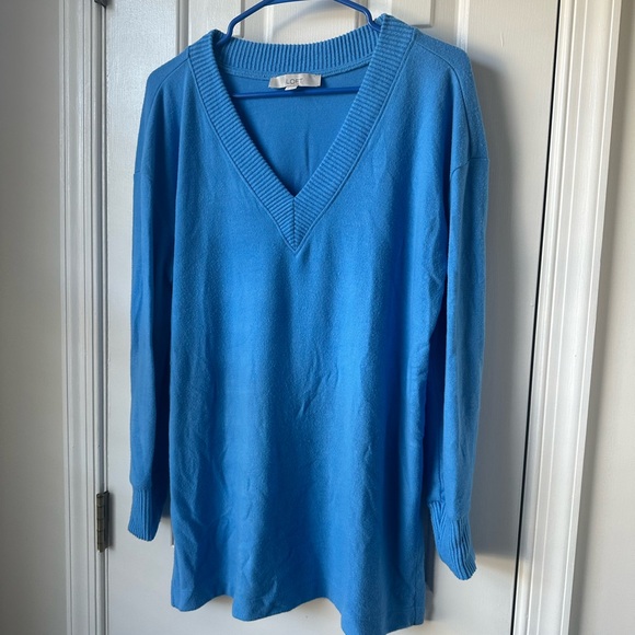 Bundle of 3 Loft V-Neck Sweaters Size M - Picture 2 of 10